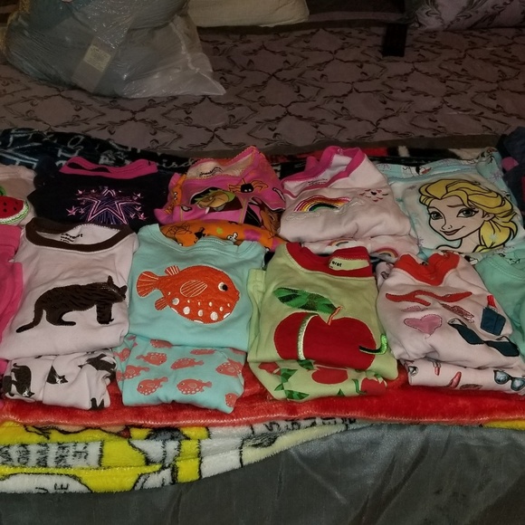 Meet your Posher, Mrs. Mack - Picture 2 of 8